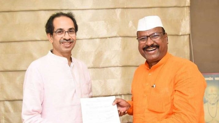 Shiv Sena receives first resignation  ਉਧਵ ਠਾਕਰੇ ਦੀ ਸ਼ਿਵ ਸੈਨਾ ਸਰਕਾਰ ਨੂੰ ਵੱਡਾ ਝੱਟਕਾ