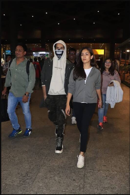 ਮੁਹਾਲੀ ਦੇ ਸਟੇਡਿਅਮ 'ਸੱਟ ਲੱਗਣ ਕਾਰਨ ਸ਼ਾਹਿਦ ਦੇ 13 ਟਾਂਕੇ ਲੱਗੇ। ਸ਼ਾਹਿਦ ਕਪੂਰ ਆਪਣੀ ਆਉਣ ਵਾਲੀ ਫਿਲਮ 'ਜਰਸੀ' ਦੀ ਸ਼ੂਟਿੰਗ ਲਈ ਪੰਜਾਬ 'ਚ ਸੀ।