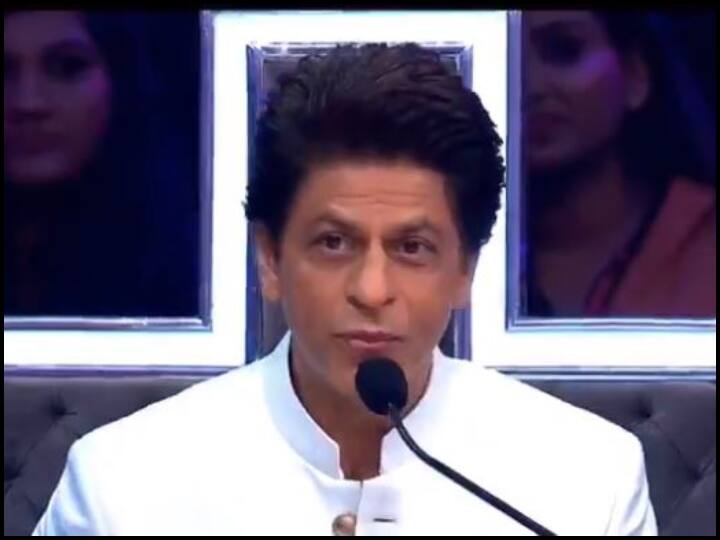 ਸ਼ਾਹਰੁਖ ਖਾਨ ਦਾ ਵੱਡਾ ਬਿਆਨ, ਕਿਹਾ ਕੋਈ ਧਰਮ ਨਹੀਂ ਤੇ ਹੋਣਾ ਵੀ ਨਹੀਂ ਚਾਹੀਦਾ Here's what Shah Rukh Khan said when asked about his religious inclinations ਸ਼ਾਹਰੁਖ ਖਾਨ ਦਾ ਵੱਡਾ ਬਿਆਨ, ਕਿਹਾ ਕੋਈ ਧਰਮ ਨਹੀਂ ਤੇ ਹੋਣਾ ਵੀ ਨਹੀਂ ਚਾਹੀਦਾ