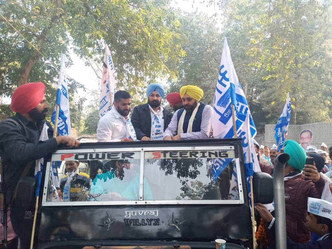 ਕੈਪਟਨ ਨੇ ਕਿਉਂ ਸੁੱਟੇ ਦਿੱਲੀ 'ਚ ਹਥਿਆਰ? ਭਗਵੰਤ ਮਾਨ ਨੇ ਦੱਸਿਆ ਇਹ ਰਾਜ਼ Captain drop campaign in Delhi ਕੈਪਟਨ ਨੇ ਕਿਉਂ ਸੁੱਟੇ ਦਿੱਲੀ 'ਚ ਹਥਿਆਰ? ਭਗਵੰਤ ਮਾਨ ਨੇ ਦੱਸਿਆ ਇਹ ਰਾਜ਼