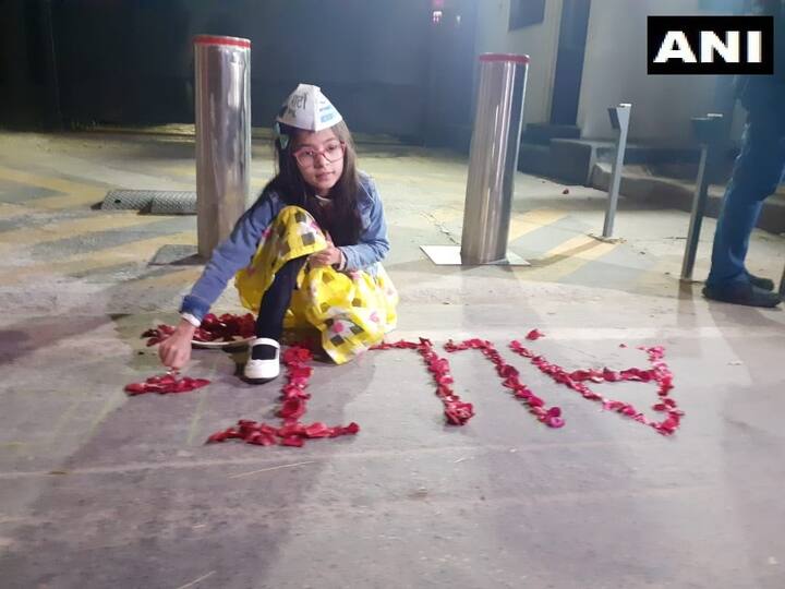 ਬੱਚਿਆਂ ਨੇ ਕੇਜਰੀਵਾਲ ਨੂੰ ਆਪਣੇ ਅੰਦਾਜ਼ 'ਚ ਵਧਾਈਆਂ ਦਿੱਤੀਆਂ।