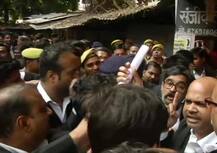 ਅਦਾਲਤ 'ਚ ਦੇਸੀ ਬੰਬ ਧਮਾਕਾ, ਬਾਰ ਐਸੋਸ਼ੀਏਸ਼ਨ ਅਧਿਕਾਰੀ ਸਣੇ ਕਈ ਵਕੀਲ ਜ਼ਖਮੀ