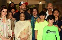 ਮਹਾਂ ਸ਼ਿਵਰਾਤਰੀ ਤੇ ਭਗਵਾਨ ਸ਼ਿਵ ਦੀ ਪੂਜਾ ਕਰਨ ਪਰਿਵਾਰ ਸਮੇਤ ਪਹੁੰਚੇ ਰਿਤਿਕ ਰੋਸ਼ਨ, ਵੇਖੋ ਤਸਵੀਰਾਂ