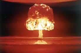 In 1961, the US almost detonated two nuclear bombs over North Carolina by accident 59 ਸਾਲ ਪਹਿਲਾਂ ਆਪਣੇ ਹੀ ਪਰਮਾਣੂ ਬੰਬ ਨਾਲ ਤਬਾਹ ਹੋਣ ਵਾਲਾ ਸੀ ਅਮਰੀਕਾ