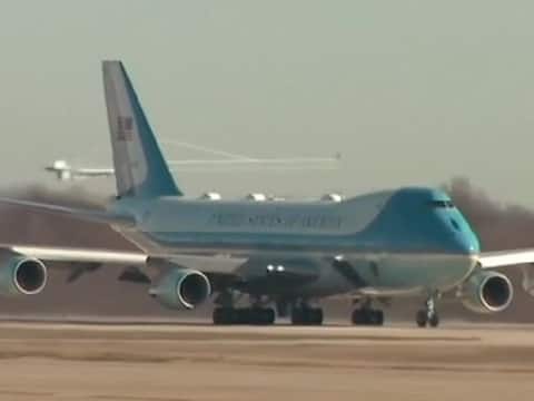 ਅਮਰੀਕਾ ਤੋਂ ਭਾਰਤ ਲਈ ਰਵਾਨਾ ਹੋਏ ਡੋਨਲਡ ਟਰੰਪ ਅਮਰੀਕਾ ਤੋਂ ਭਾਰਤ ਲਈ ਰਵਾਨਾ ਹੋਏ ਡੋਨਲਡ ਟਰੰਪ