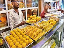 ਖੁੱਲ੍ਹੀਆਂ ਮਿਠਾਈਆਂ ਵੇਚਣ ਵਾਲਿਆਂ 'ਤੇ ਸ਼ਿਕੰਜਾ, ਹੁਣ ਕਰਨਾ ਪਏਗਾ ਇਹ ਕੰਮ