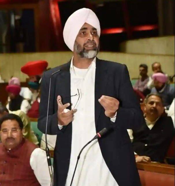 ਮਨਪ੍ਰੀਤ ਬਾਦਲ ਨੇ ਦਿਲ ਖੋਲ੍ਹ ਕੇ ਕੀਤੇ ਐਲਾਨ Manpreet Badal makes big announcements in punjab budget, see here ਮਨਪ੍ਰੀਤ ਬਾਦਲ ਨੇ ਦਿਲ ਖੋਲ੍ਹ ਕੇ ਕੀਤੇ ਐਲਾਨ