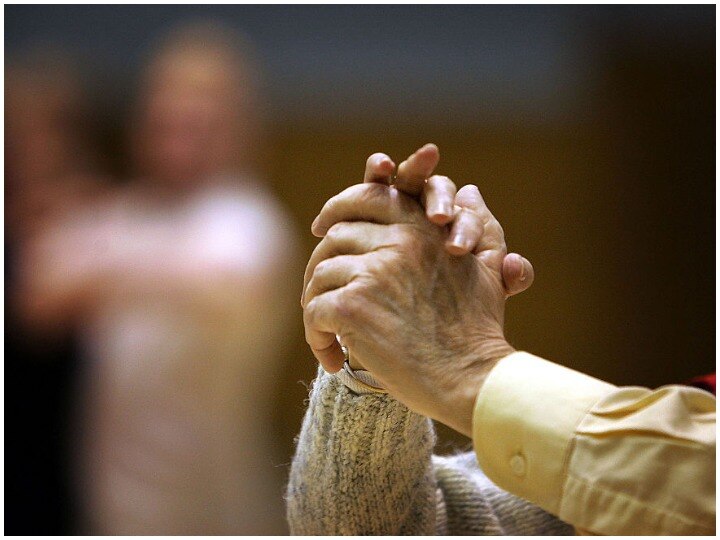 Kerala: Elderly couple, aged 93 and 88, recovers from coronavirus ਕੇਰਲ: 93 ਸਾਲ ਤੇ ਉਸਦੀ 88 ਸਾਲ ਦੀ ਪਤਨੀ ਨੇ ਕੋਰੋਨਾ ਨੂੰ ਦਿੱਤੀ ਮਾਤ, ਹੋਏ ਰਿਕਵਰ