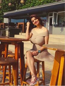 'ਗੰਦੀ ਬਾਤ' ਫੇਮ ਐਕਟ੍ਰੈਸ ਦਾ ਇੰਟਰਨੈਟ 'ਤੇ ਜਾਦੂ, ਵੇਖੋ ਤਾਜ਼ਾ ਤਸਵੀਰਾਂ