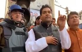 Kapil Mishra gets Y+ security, guards to man him 24x7 after BJP leader claims threat to life ਭੜਕਾਊ ਬਿਆਨ ਦੇ ਵਾਲੇ ਬੀਜੇਪੀ ਲੀਡਰ ਕਪਿਲ ਮਿਸ਼ਰਾ ਨੂੰ ਵਾਈ ਪਲੱਸ ਸੁਰੱਖਿਆ, ਮਿਲੀ ਧਮਕੀ, ਜਾਨ ਨੂੰ ਖ਼ਤਰਾ