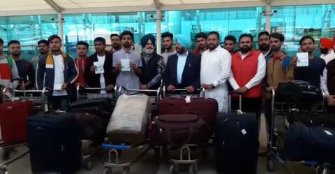 ਦੁਬਈ 'ਚ ਫਸੇ 14 ਪੰਜਾਬੀਆਂ ਦੀ ਓਬਰਾਏ ਨੇ ਕਰਵਾਈ ਵਤਨ ਵਾਪਸੀ
