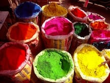 ਇਸ ਹੋਲੀ ਚੀਨੀ ਸਮਾਨ ਨੂੰ ਪਈ ਕੋਰੋਨਾ ਦੀ ਮਾਰ; ਘਰੇਲੂ ਬਜ਼ਾਰਾਂ 'ਚ ਗੁਲਾਲ ਦੀ ਬਹਾਰ