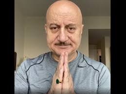 Anupam Kher on preventing coronavirus infection ਅਨੁਪਮ ਖੇਰ ਨੇ ਕੋਰੋਨਾਵਾਇਰਸ ਤੋਂ ਬਚਣ ਲਈ ਦਿੱਤਾ ਇਹ ਸੁਝਾਅ, ਕਿਹਾ-ਹੱਥ ਮਿਲਾਉਣ ਦੀ ਥਾਂ... ਦੇਖੋ ਵੀਡੀਓ