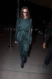 ਦੀਪਿਕਾ ਪਾਦੁਕੋਣ 'ਤੇ ਚੜ੍ਹਿਆ ਪੱਛਮੀ ਰੰਗ ਤੇ ਜਾਨ੍ਹਵੀ ਕਪੂਰ ਬਣੀ ਰਵਾਇਤੀ, ਵੇਖੋ ਤਸਵੀਰਾਂ