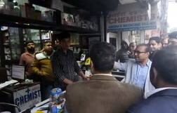 ਪ੍ਰਸ਼ਾਸਨ ਹੋਇਆ ਸਖ਼ਤ, ਮਹਿੰਗੇ ਭਾਅ ਤੇ ਮਾਸਕ ਵੇਚਣ ਵਾਲਿਆਂ ਨੂੰ ਤਾੜਨਾ