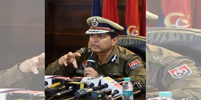 Tarn Taran dera robbery cracked; 6 accused arrested, money recovered ਪੰਜਾਬ ਪੁਲਿਸ ਨੇ ਤਰਨਤਾਰਨ ਡੇਰਾ ਲੁੱਟ ਮਾਮਲਾ ਸੁਲਝਾਇਆ, ਛੇ ਗ੍ਰਿਫ਼ਤਾਰ, 1.66 ਕਰੋੜ ਰੁਪਏ ਵੀ ਬਰਾਮਦ