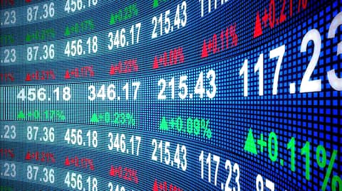 ਆਰਥਿਕ ਝਟਕਾ! ਮਿੰਟਾਂ 'ਚ ਲੋਕਾਂ ਦੇ ਪੰਜ ਲੱਖ ਕਰੋੜ ਰੁਪਏ ਡੁੱਬੇ