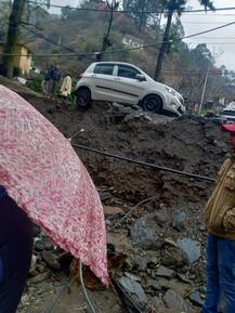 ਪਹਾੜੀ ਇਲਾਕਿਆਂ 'ਚ ਬੂਰੇ ਹਾਲਾਤ, ਮੀਂਹ ਤੇ ਬਰਫਬਾਰੀ ਨਾਲ ਤਬਾਹੀ