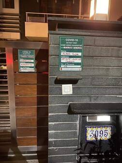 ਚੰਡੀਗੜ੍ਹ 'ਚ 14 ਦਿਨਾਂ ਲਈ ਘਰਾਂ ਅੰਦਰ ਡੱਕੇ ਲੋਕ, ਘਰ ਦੇ ਬਾਹਰ ਲਾਏ ਸਟਿੱਕਰ