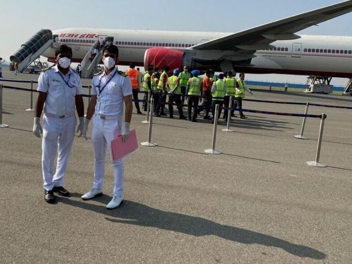 263 students stranded in italy arrived in delhi by air india special aircraft Coronavirus: ਇਟਲੀ ਤੋਂ ਸੁੱਖੀ-ਸਾਂਦੀ ਭਰਤ ਪਰਤੇ ਵਿਦਿਆਰਥੀ