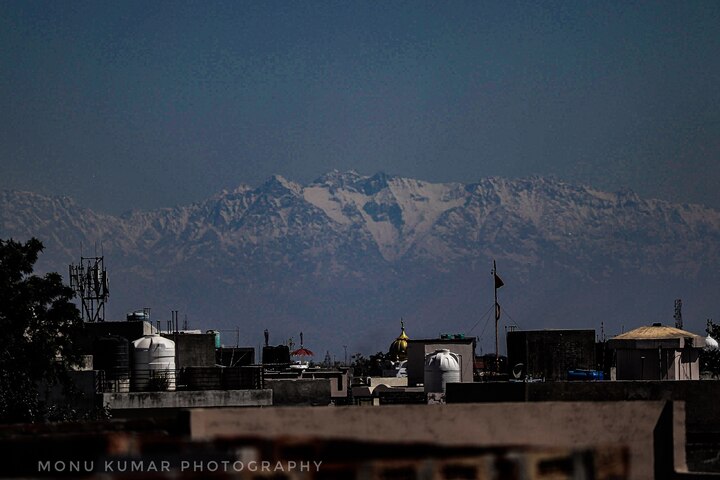 Jalandhar residents could now see the snow-clad Himalayan ranges. ਕੋਰੋਨਾ ਦਾ ਅਸਰ! ਜਲੰਧਰ ਤੋਂ ਦਿੱਸਣ ਲੱਗੇ ਬਰਫ਼ੀਲੇ ਪਹਾੜ