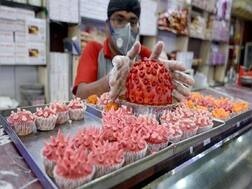 ਦੇਸ਼ ‘ਚ ਹੁਣ ਬਣ ਰਹੀ ਕੋਰੋਨਾਵਾਇਰਸ ਵਰਗੀ ਮਿਠਾਈ, ਨਾਂ ਕੋਰੋਨਾ ਸੰਦੇਸ਼