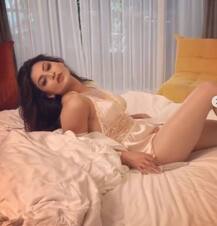 ਉਰਵਸ਼ੀ ਰੌਤੇਲਾ ਨੇ ਫਿਰ ਖਿੱਚਿਆ ਸਭ ਦਾ ਧਿਆਨ, ਸੋਸ਼ਲ ਮੀਡੀਆਂ 'ਤੇ ਸ਼ੇਅਰ ਕਰ ਦਿੱਤੀਆਂ ਹੌਟ ਥ੍ਰੋਬੈਕ ਤਸਵੀਰਾਂ