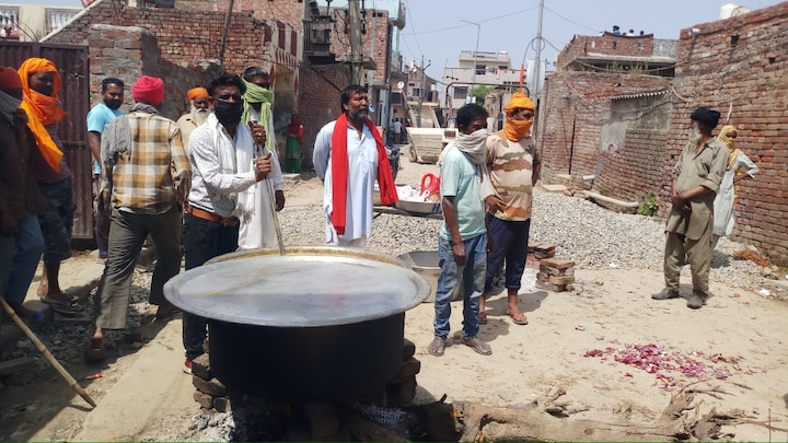 clash between two groups in Amritsar ਅੰਮ੍ਰਿਤਸਰ 'ਚ ਰਾਸ਼ਨ ਵੰਡਣ ਨੂੰ ਲੈ ਕੇ ਦੋ ਧਿਰਾਂ ਵਿਚਾਲੇ ਹਿੰਸਕ ਟਕਰਾਅ