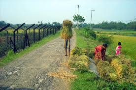 ਸਰਹਦੋਂ ਪਾਰ ਵਾਢੀ ਲਈ ਜਾਣਗੇ ਕਿਸਾਨ, ਪਰ ਕੀ ਨੇ ਉਨ੍ਹਾਂ ਦੀ ਸੁਰੱਖਿਆ ਲਈ ਇੰਤਜ਼ਾਮ ? Farmers will go across the border for harvest, but what arrangements for their protection? ਸਰਹਦੋਂ ਪਾਰ ਵਾਢੀ ਲਈ ਜਾਣਗੇ ਕਿਸਾਨ, ਪਰ ਕੀ ਨੇ ਉਨ੍ਹਾਂ ਦੀ ਸੁਰੱਖਿਆ ਲਈ ਇੰਤਜ਼ਾਮ ?