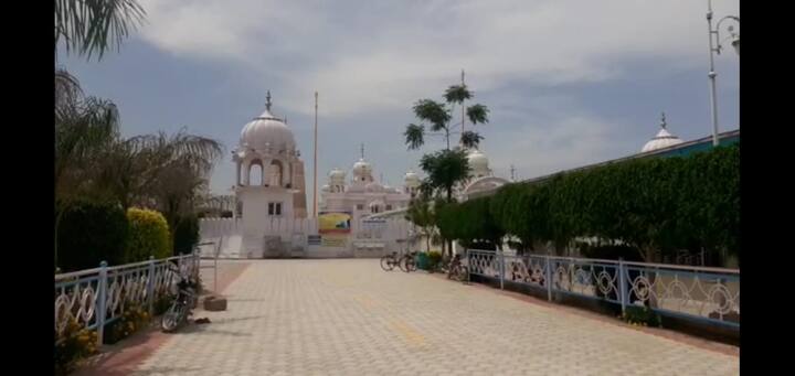 ਬਠਿੰਡਾ ਦੇ ਤਲਵੰਡੀ ਸਾਬੋ ਵਿਖੇ ਤਖਤ ਸ੍ਰੀ ਦਮਦਮਾ ਸਾਹਿਬ ਵਿਖੇ ਵੀ ਲੋਕਾਂ ਦਾ ਆਉਣਾ-ਜਾਣਾ ਬਹੁਤ ਘੱਟ ਰਿਹਾ।