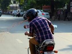 ਹੁਣ ਭੁੱਲ ਕੇ ਵੀ ਨਾ ਥੁੱਕਿਓ, ਨਹੀਂ ਤਾਂ ਕਤਲ ਦੀ ਕੋਸ਼ਿਸ਼ ਦੇ ਦੋਸ਼ ‘ਚ ਜਾਓਗੇ ਜੇਲ੍ਹ!