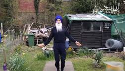 73 ਸਾਲਾ ਸਿੱਖ ਬਜ਼ਰੁਗ ਨੇ ਲੌਕਡਾਉਨ 'ਚ ਦੱਸਿਆ ਵਰਕਆਊਟ ਦਾ ਤਰੀਕਾ, ਵੀਡੀਓ ਵਾਇਰਲ