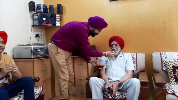 ਕੋਰੋਨਾਵਾਇਰਸ ਦੇ ਕਹਿਰ ਵਿਚਾਲੇ ਬਠਿੰਡਾ ਦੀ ਜੰਮਪਲ ਧੀ ਨੇ ਅਮਰੀਕਾ 'ਚ ਪੰਜਾਬ ਦਾ ਨਾਮ ਰੋਸ਼ਨ ਕੀਤਾ ਹੈ।