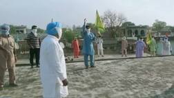 ਕੋਠਿਆਂ ਤੇ ਚੜ੍ਹ ਕੇ ਕਿਸਾਨਾਂ ਨੇ ਕੀਤਾ ਪ੍ਰਦਰਸ਼ਨ, ਸਰਕਾਰ ਖਿਲਾਫ ਕੀਤੀ ਨਾਅਰੇਬਾਜ਼ੀ