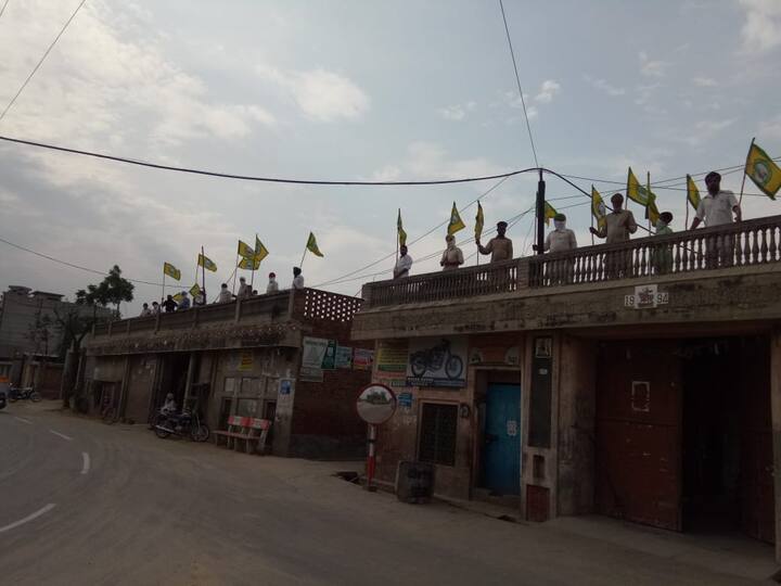 ਉਨ੍ਹਾਂ ਕਿਹਾ ਕਿ ਸਰਕਾਰ ਦੀ ਕਣਕ ਨੂੰ ਖਰੀਦਣ ਲਈ ਬਣਾਈ ਗਈ ਨੀਤੀ ਕਾਰਗਰ ਨਹੀਂ ਹੈ।ਇਸ ਲਈ ਫਸਲ ਦੇ ਮੰਡੀਕਰਨ ਦੀ ਰਫਤਾਰ ਨੂੰ ਤੇਜ਼ ਕੀਤਾ ਜਾਵੇ ਅਤੇ ਉਨ੍ਹਾਂ ਦੀਆਂ ਮੰਗਾਂ ਮੰਨੀਆਂ ਜਾਣ।