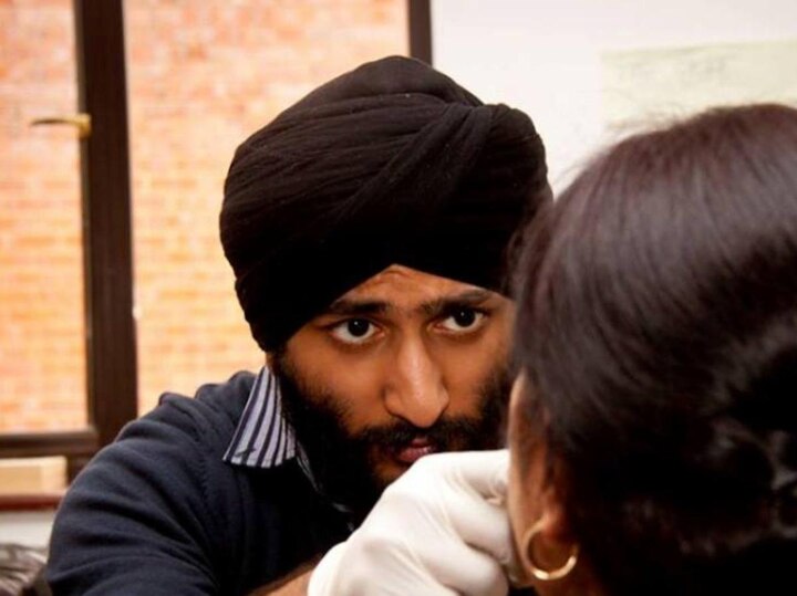 SGPC issues notice, Sikh doctors in UK forcing to cut their beards ਬਰਤਾਨੀਆ ‘ਚ ਸਿੱਖ ਡਾਕਟਰਾਂ ਨੂੰ ਦਾੜ੍ਹੀ ਕਟਵਾਉਣ ਲਈ ਮਜਬੂਰ ਕਰਨ ‘ਤੇ ਸ਼੍ਰੋਮਣੀ ਕਮੇਟੀ ਨੇ ਭੇਜਿਆ ਨੋਟਿਸ