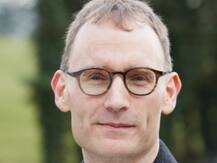 ਲੌਕਡਾਊਨ ਦੀ ਸਲਾਹ ਦੇਣ ਵਾਲੇ ਵਿਗਿਆਨੀ ਨੇ ਆਪਣੀ ਪ੍ਰੇਮਿਕਾ ਨੂੰ ਮਿਲਣ ਲਈ ਤੋੜਿਆ ਨਿਯਮ, ਹੁਣ ਦੇਣਾ ਪਏਗਾ ਅਸਤੀਫਾ