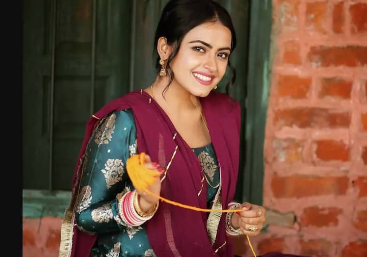  ਘੱਟ ਸਮੇਂ 'ਚ ਹੀ ਸਿੰਮੀ ਨੇ ਫ਼ਿਲਮੀ ਦੁਨੀਆਂ ਵਿੱਚ ਆਪਣੀ ਪਹਿਚਾਣ ਬਣਾ ਲਈ ਹੈ।