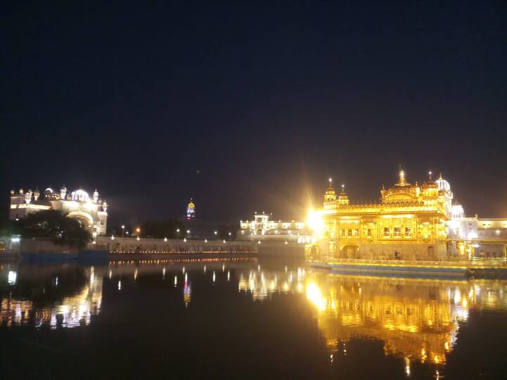 ਇਸ ਤੋਂ ਪਹਿਲਾਂ ਅੱਜ ਸਵੇਰੇ ਸ੍ਰੀ ਅਕਾਲ ਤਖ਼ਤ ਸਾਹਿਬ ਵਿਖੇ ਸ੍ਰੀ ਅਖੰਡਪਾਠ ਸਾਹਿਬ ਦੇ ਭੋਗ ਉਪਰੰਤ ਸੱਚਖੰਡ ਸ੍ਰੀ ਹਰਿਮੰਦਰ ਸਾਹਿਬ ਦੇ ਹਜ਼ੂਰੀ ਰਾਗੀ ਜਥੇ ਨੇ ਗੁਰਬਾਣੀ ਕੀਰਤਨ ਕੀਤਾ ਅਤੇ ਭਾਈ ਕੁਲਵਿੰਦਰ ਸਿੰਘ ਨੇ ਅਰਦਾਸ ਕੀਤੀ ਗਈ।
