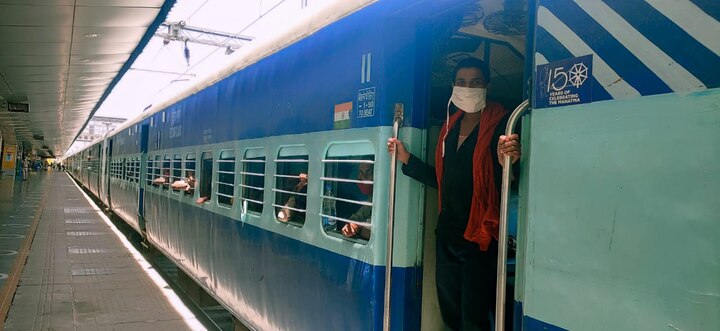 ਚੰਡੀਗੜ੍ਹ ਰੇਲਵੇ ਸਟੇਸ਼ਨ ਤੋਂ ਹਰ ਰੋਜ਼ 2400 ਦੇ ਕਰੀਬ ਮਜ਼ਦੂਰਾਂ ਨੂੰ ਹੀ ਘਰ ਭੇਜਿਆ ਜਾਂਦਾ ਹੈ। 