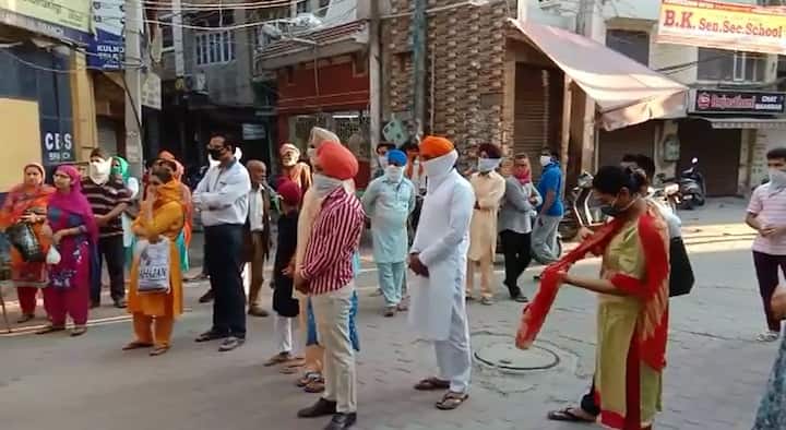 ਉਨ੍ਹਾਂ ਇਹ ਵੀ ਕਿਹਾ ਕਿ ਸਾਨੂੰ ਇੱਕ ਦੂਸਰੇ ਤੋਂ ਦੂਰੀ ਬਣਾ ਕੇ ਰੱਖਣ ਤੇ ਸਫ਼ਰ ਕਰਨ ਤੋਂ ਗੁਰੇਜ਼ ਕਰਨ ਦੀ ਲੋੜ ਹੈ। ਉਨ੍ਹਾਂ ਇਹ ਵੀ ਅਰਦਾਸ ਕੀਤੀ ਹੈ ਕਿ ਲੋਕ ਜਲਦੀ ਇਸ ਮਹਾਮਾਰੀ ਨੂੰ ਮਾਤ ਦੇ ਕਿ ਗੁਰੂ ਘਰਾਂ ਵਿੱਚ ਦਰਸ਼ਨ ਕਰ ਸਕਣ।