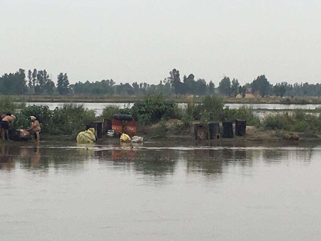 Police search for 'stereotype' after captain's pressure, seize 10 running kilns from river ਕੈਪਟਨ ਦੇ ਦਾਬੇ ਮਗਰੋਂ ਪੁਲਿਸ ਲੱਭਣ ਲੱਗੀ 'ਰੂੜ੍ਹੀ ਮਾਰਕਾ', ਦਰਿਆ 'ਚੋਂ 10 ਚੱਲਦੀਆਂ ਭੱਠੀਆਂ ਫੜੀਆਂ