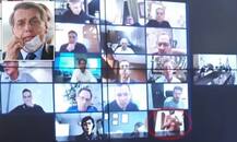 ਰਾਸ਼ਟਰਪਤੀ ਦੀ ਬੈਠਕ ‘ਚ ਅਚਾਨਕ ਬਗੈਰ ਕੱਪੜਿਆਂ ਦੇ ਪਹੁੰਚਿਆ ਵਿਅਕਤੀ, ਵੇਖ ਲੋਕਾਂ ਦੇ ਉੱਡੇ ਹੋਸ਼