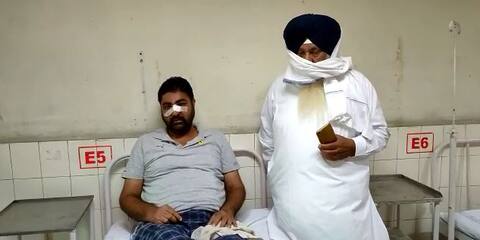 ਰਾਸ਼ਟਰਪਤੀ ਐਵਾਰਡੀ ਤੇ ਅੰਮ੍ਰਿਤਸਰ 'ਚ ਹਮਲਾ, ਘਟਨਾ ਸੀਸੀਟੀਵੀ 'ਚ ਹੋਈ ਕੈਦ ਰਾਸ਼ਟਰਪਤੀ ਐਵਾਰਡੀ ਤੇ ਅੰਮ੍ਰਿਤਸਰ 'ਚ ਹਮਲਾ, ਘਟਨਾ ਸੀਸੀਟੀਵੀ 'ਚ ਹੋਈ ਕੈਦ