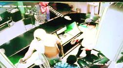 ਹਥਿਆਰਬੰਦ ਬਦਮਾਸ਼ਾਂ ਨੇ ਦਿੱਲੀ ਦੇ ਇੱਕ ਹਸਪਤਾਲ ‘ਚ ਕੀਤੀ ਲੁੱਟ, ਘਟਨਾ ਸੀਸੀਟੀਵੀ ਕੈਮਰੇ ‘ਚ ਕੈਦ