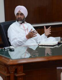 ਮਨਪ੍ਰੀਤ ਬਾਦਲ ਨੇ ਕਿਹਾ ਪੰਜਾਬ ਇੱਕ ਗਰੀਬ ਸੂਬਾ, ਲੌਕਡਾਊਨ ਨੇ ਦੇਸ਼ ਨੂੰ 10 ਸਾਲ ਪਿੱਛੇ ਧਕਿਆ