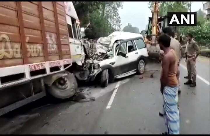 Nine of Bihar family killed in road accident in UP ਭਿਆਨਕ ਸੜਕ ਹਾਦਸੇ 'ਚ ਸਕਾਰਪੀਓ ਪੂਰੀ ਤਰ੍ਹਾਂ ਤਬਾਹ, ਨੌਂ ਲੋਕਾਂ ਦੀ ਮੌਤ