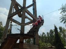 ਟੈਂਕੀ 'ਤੇ ਚੜ੍ਹੇ ਸਕੂਲ ਦੇ ਅਧਿਆਪਕ, ਮੰਗਾਂ ਮੰਨੇ ਜਾਣ ਮਗਰੋਂ ਹੇਠਾਂ ਉੱਤਰਣ ਦਾ ਐਲਾਨ