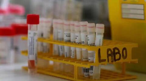 ਪ੍ਰਾਈਵੇਟ ਲੈਬੋਟਰੀਆਂ 'ਚ ਕੋਰੋਨਾ ਦੀ 'ਨੈਗੇਟਿਵ-ਪੌਜ਼ੇਟਿਵ' ਖੇਡ ਨੇ ਉਲਝਾਏ ਅੰਮ੍ਰਿਤਸਰੀਏ ਪ੍ਰਾਈਵੇਟ ਲੈਬੋਟਰੀਆਂ 'ਚ ਕੋਰੋਨਾ ਦੀ 'ਨੈਗੇਟਿਵ-ਪੌਜ਼ੇਟਿਵ' ਖੇਡ ਨੇ ਉਲਝਾਏ ਅੰਮ੍ਰਿਤਸਰੀਏ