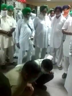 ਕਿਸਾਨ ਯੂਨੀਅਨ ਨੇ ਕੱਢਵਾਈਆਂ ਬਿਜਲੀ ਮਹਿਕਮੇ ਦੇ ਮੁਲਾਜ਼ਮਾਂ ਤੋਂ ਬੈਠਕਾਂ, ਵੇਖੋ ਵੀਡੀਓ